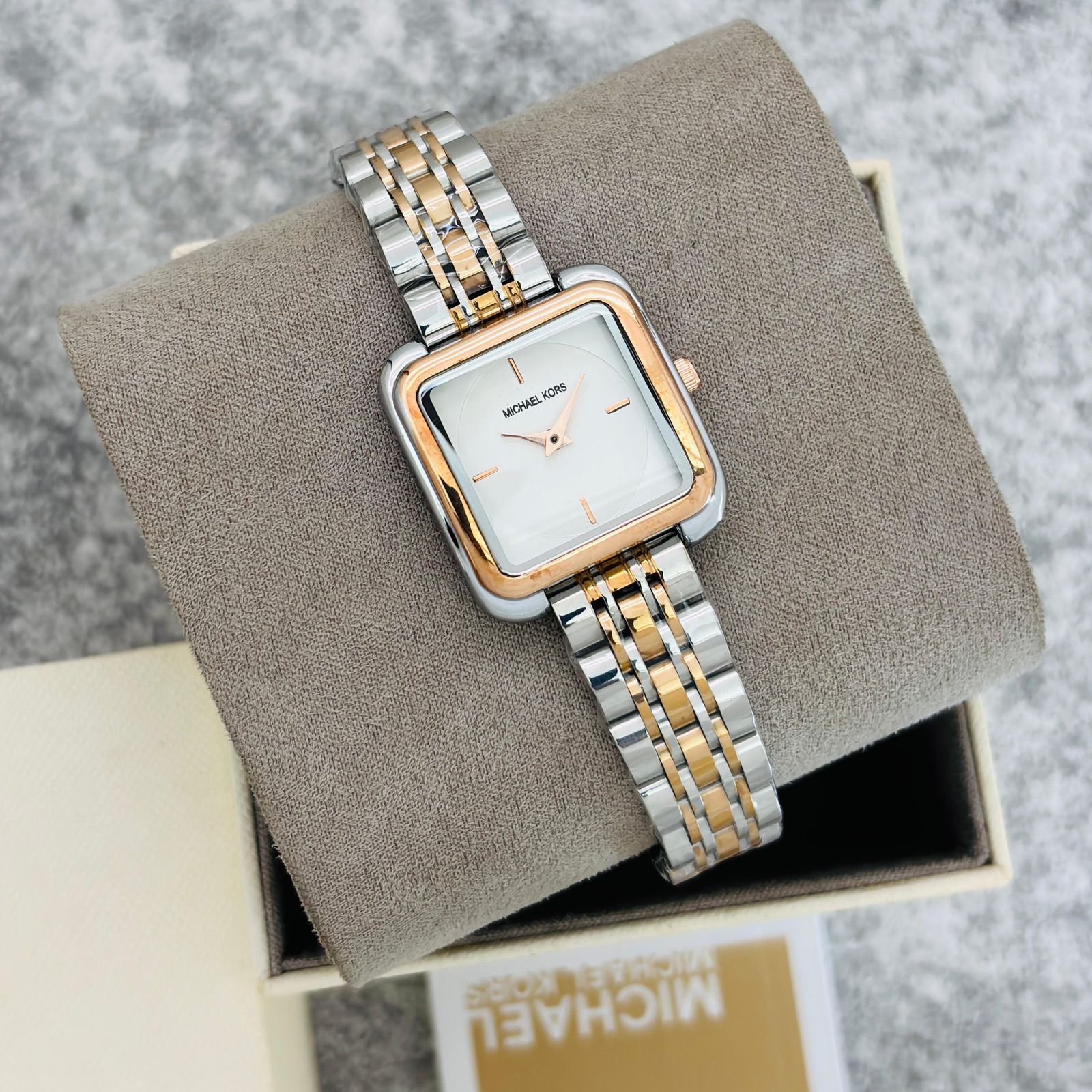 Michaell Korss - Image 2