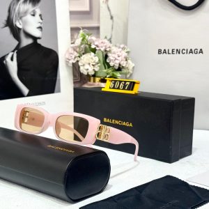 BALENCIAGAA