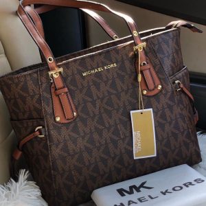 MICHAELL KORSS BROWN VOYAGER PREMIUM TOTE BAG