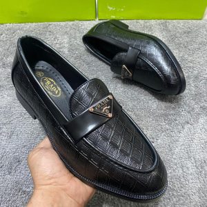 PRADAA LOAFER