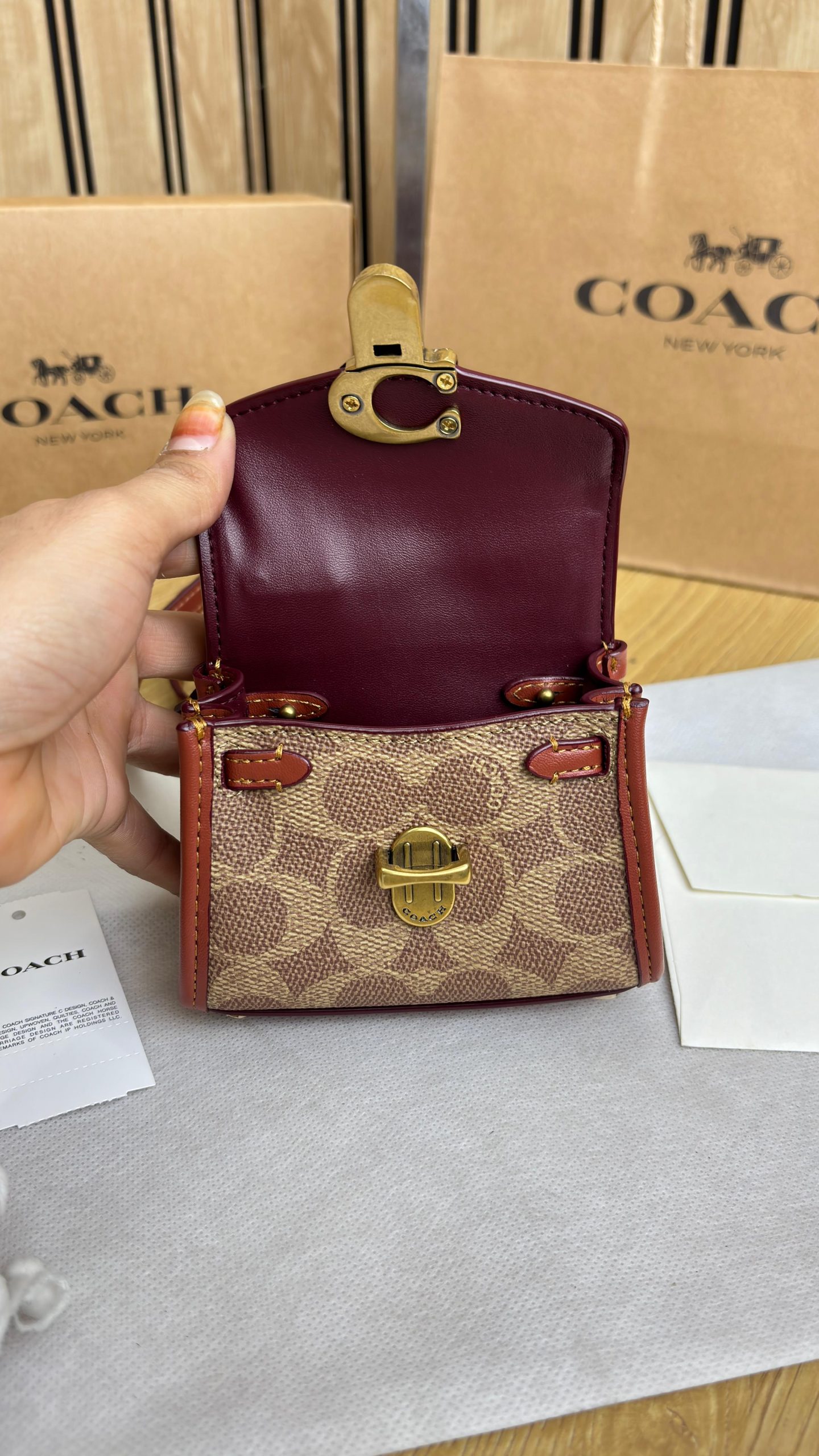 COACHH SAMMY TOP HANDEL - Image 7