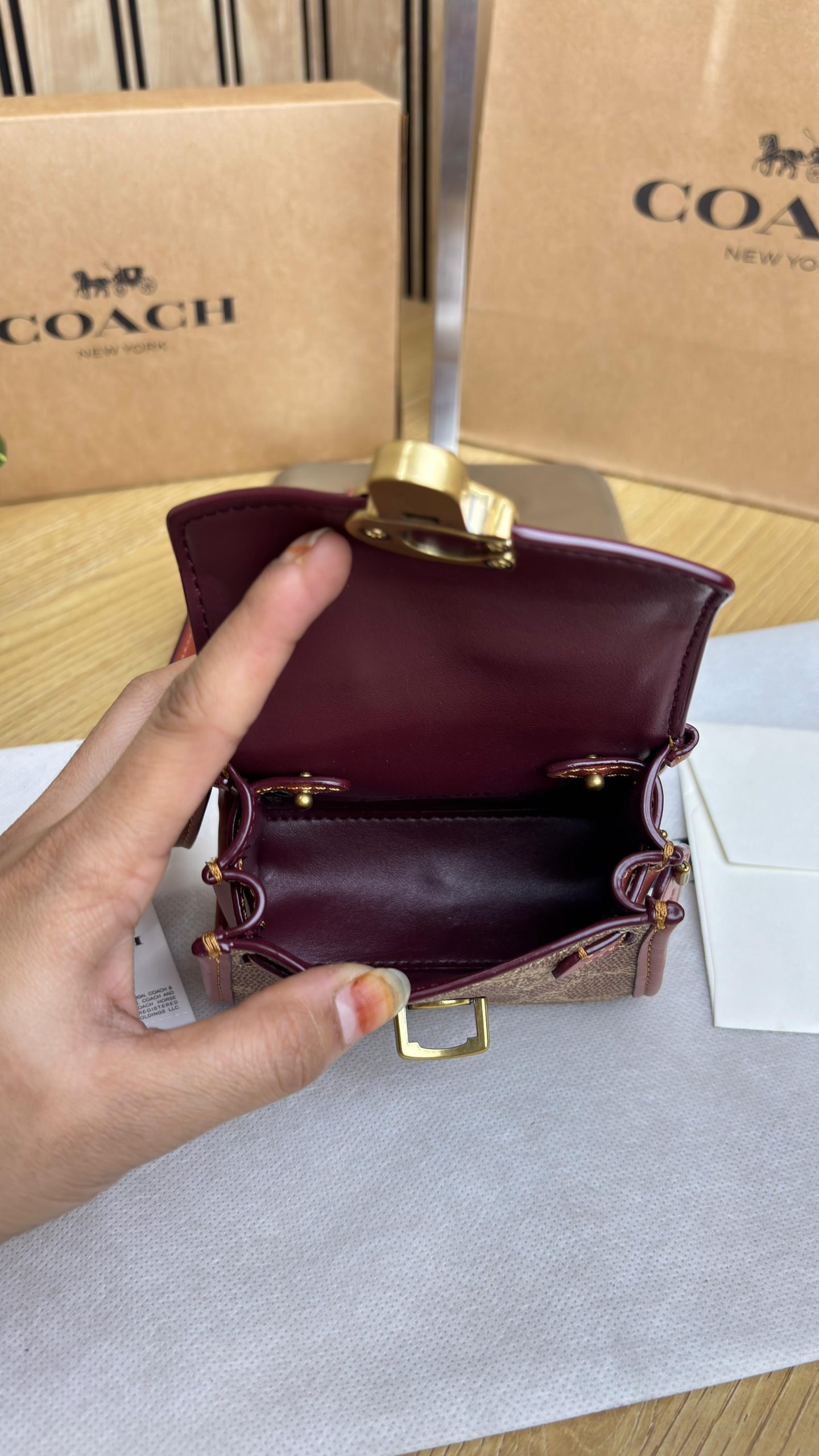 COACHH SAMMY TOP HANDEL - Image 6