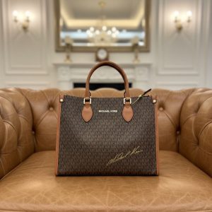 Michaell Korss Jet Set Signature Tote Bag
