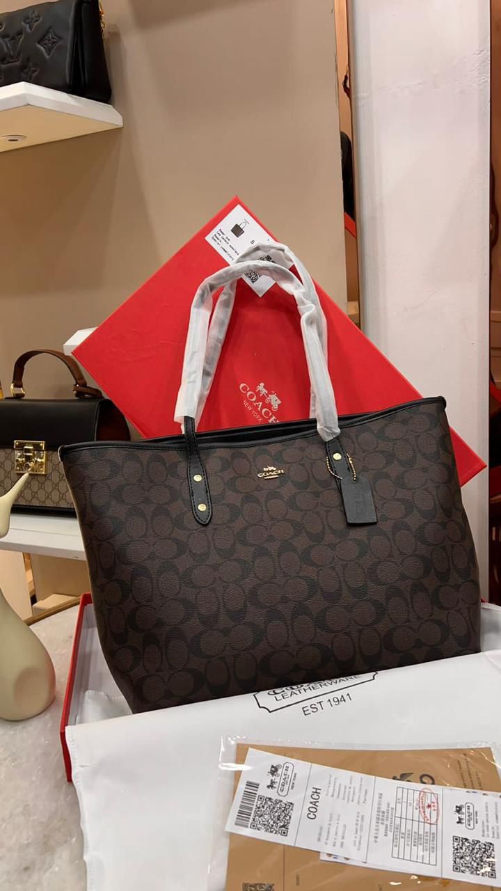 LATEST COACHE TOTE - Image 5