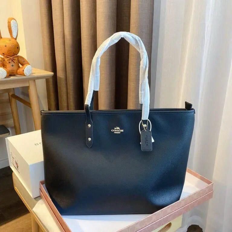 LATEST COACHE TOTE - Image 8