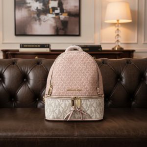 MICHAELL KORSE BACKPACK WITH SMALL LATTERS