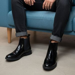 Zaraa chelsea patent wrinkle free boots