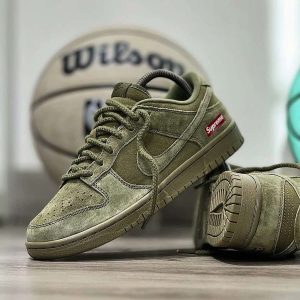 Nikes Sb Dunk Supreme Olive