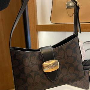 Latest Coache Shoulder Bag