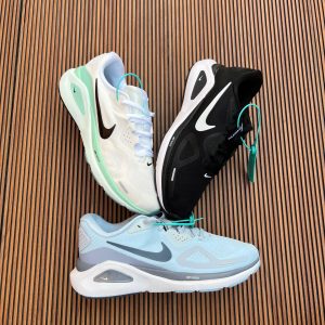 Nikes zoom stukcher.26