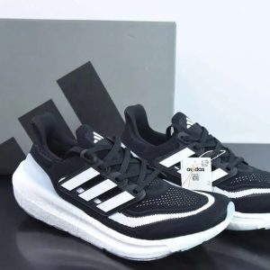 Adidase UltraBoost 24 Light Core Black White*-