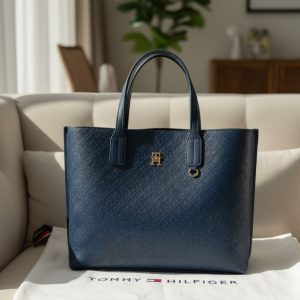 *LATEST TOMMYS HILFIGERE BAG