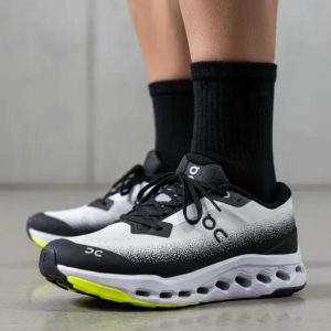 👟👟PRODUCT :- *Ons Running CloudSurfer Trail 2 Black Lilac