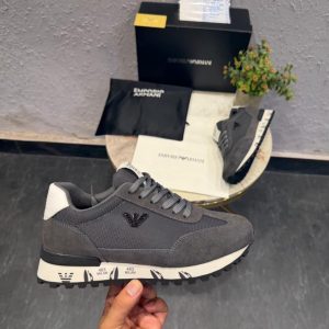 *NEW *EMPORIOS ARMANIS SEMI U/A SNEAKER