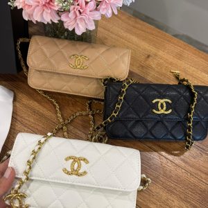 *CHANELE LAMBSKIN WALLET BAG
